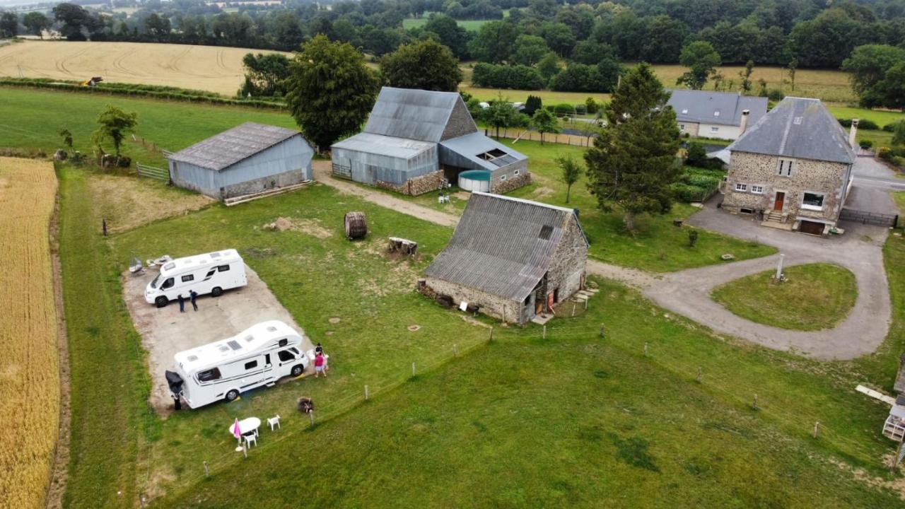 La Billardiere Camping A La Ferme Le Menil-Ciboult Екстер'єр фото