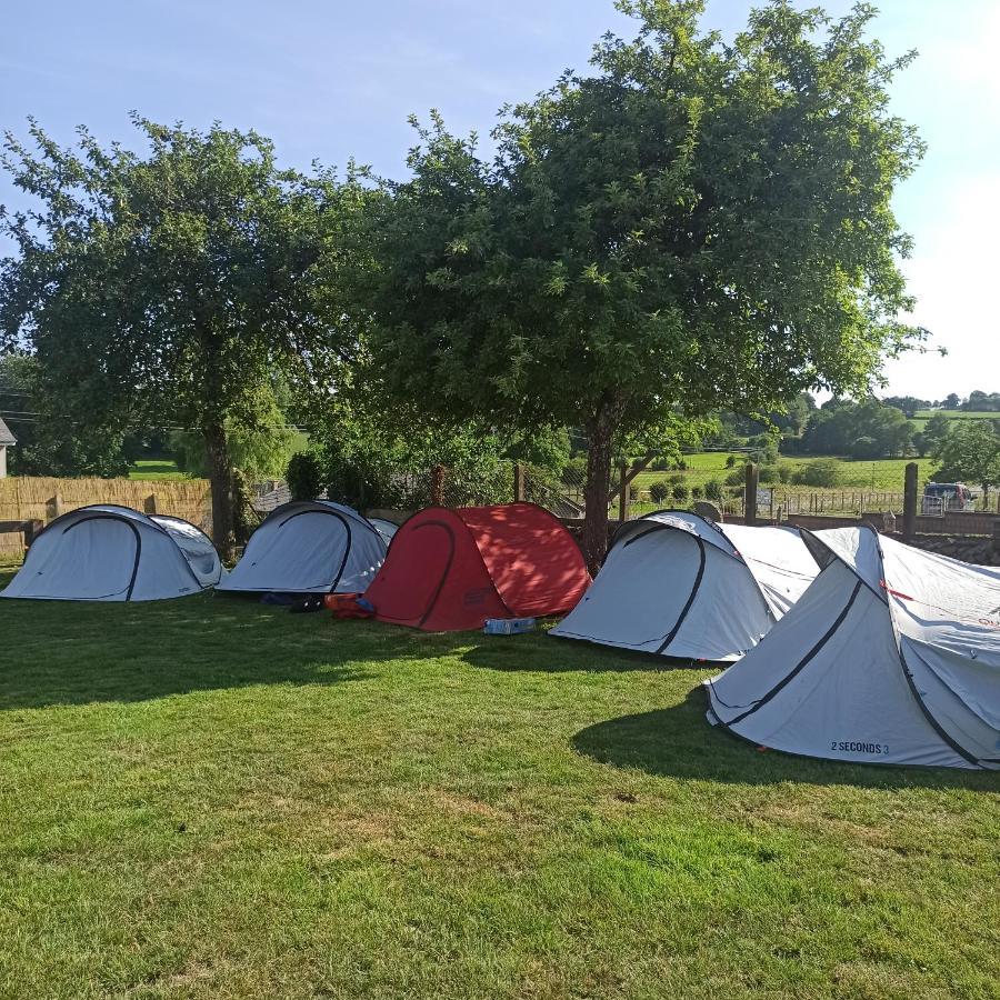 La Billardiere Camping A La Ferme Le Menil-Ciboult Екстер'єр фото