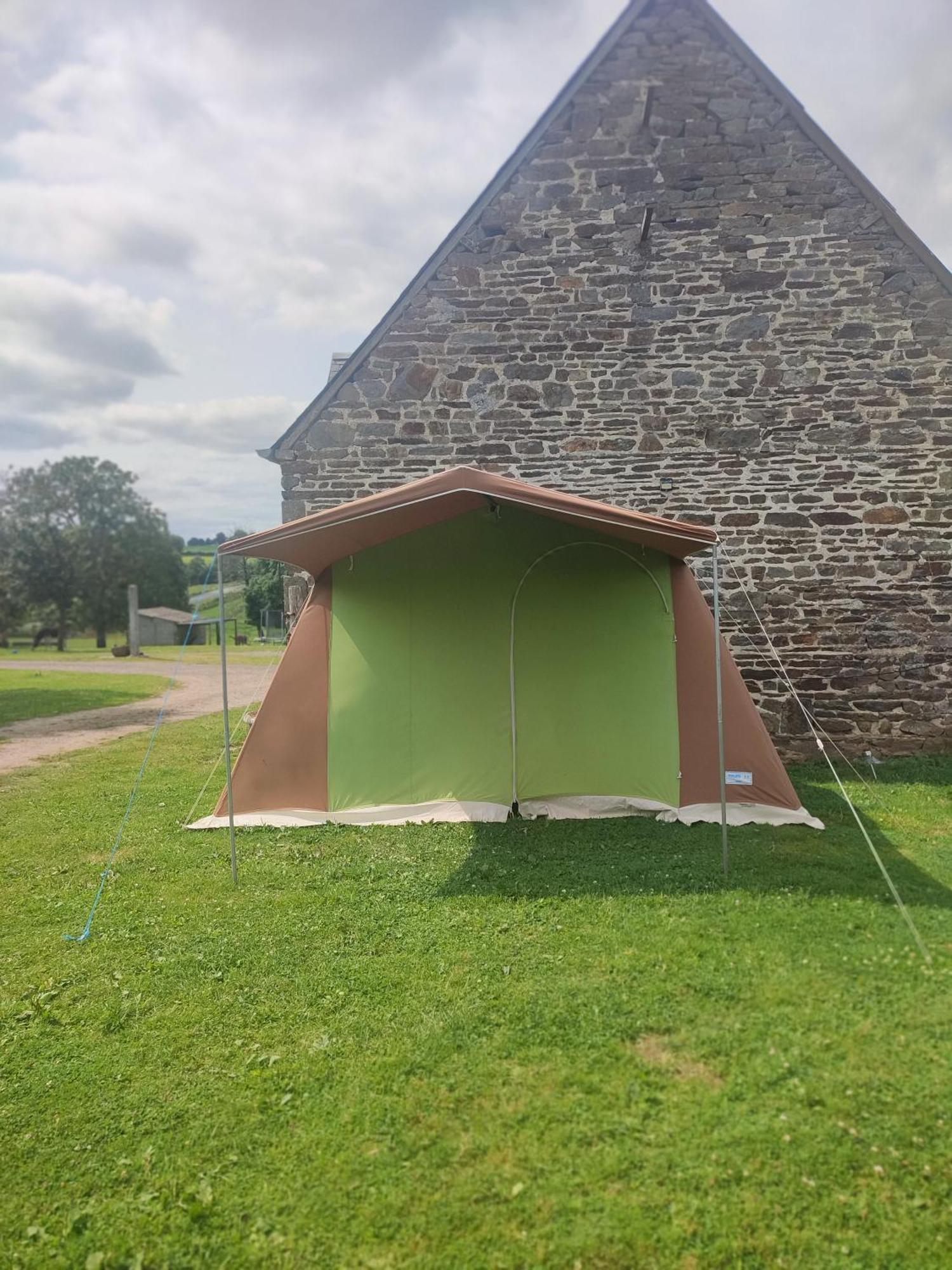 La Billardiere Camping A La Ferme Le Menil-Ciboult Екстер'єр фото